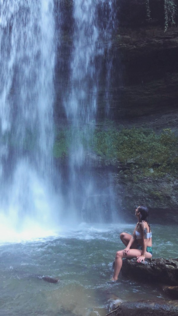 Mémé Aurait Aimé - Sacred Immersion - Mini Retreat Swizterland - Cacao Ceremony - Swiss waterfalls - Swiss nature - Sacred healing - Holitic Healing - Energy Healing - Reiki - La Vallée de Joux - Vaud - Suisse Romande